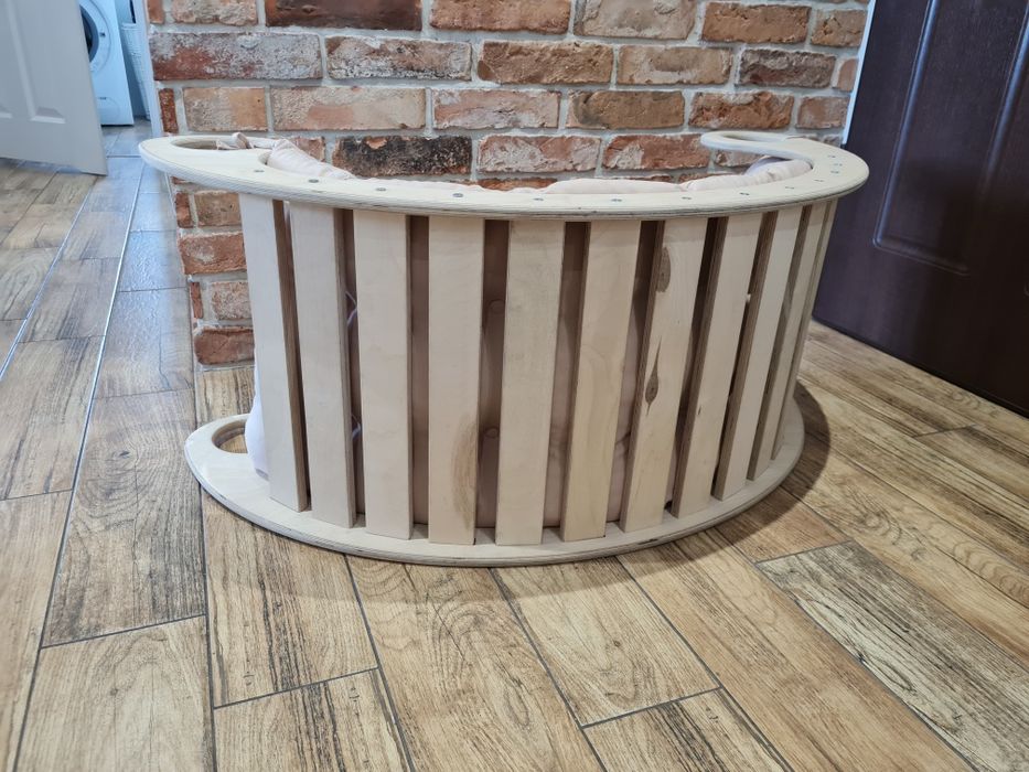 Drewniany bujak Montessori