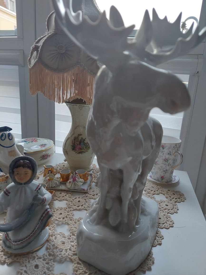 Łomonosow,  łoś 36cm  , figurka porcelana łomonosov