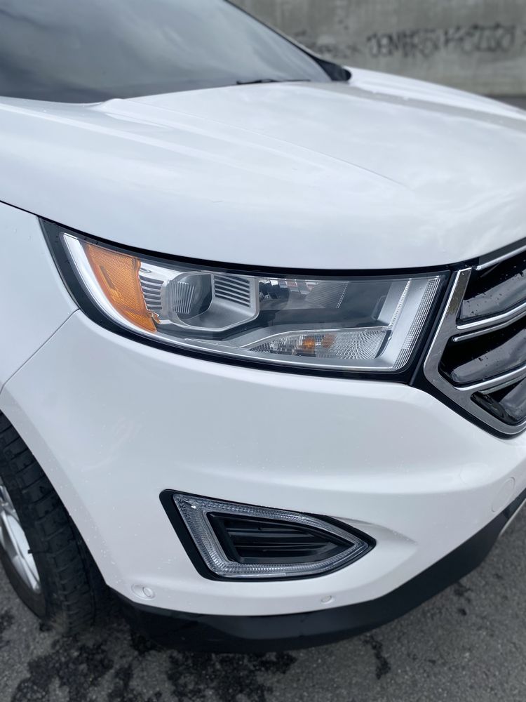 Ford Edge titanium