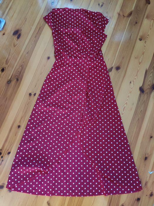 Piękna czerwona seksowna kobieca sukienka w groszki zwiewna hit
