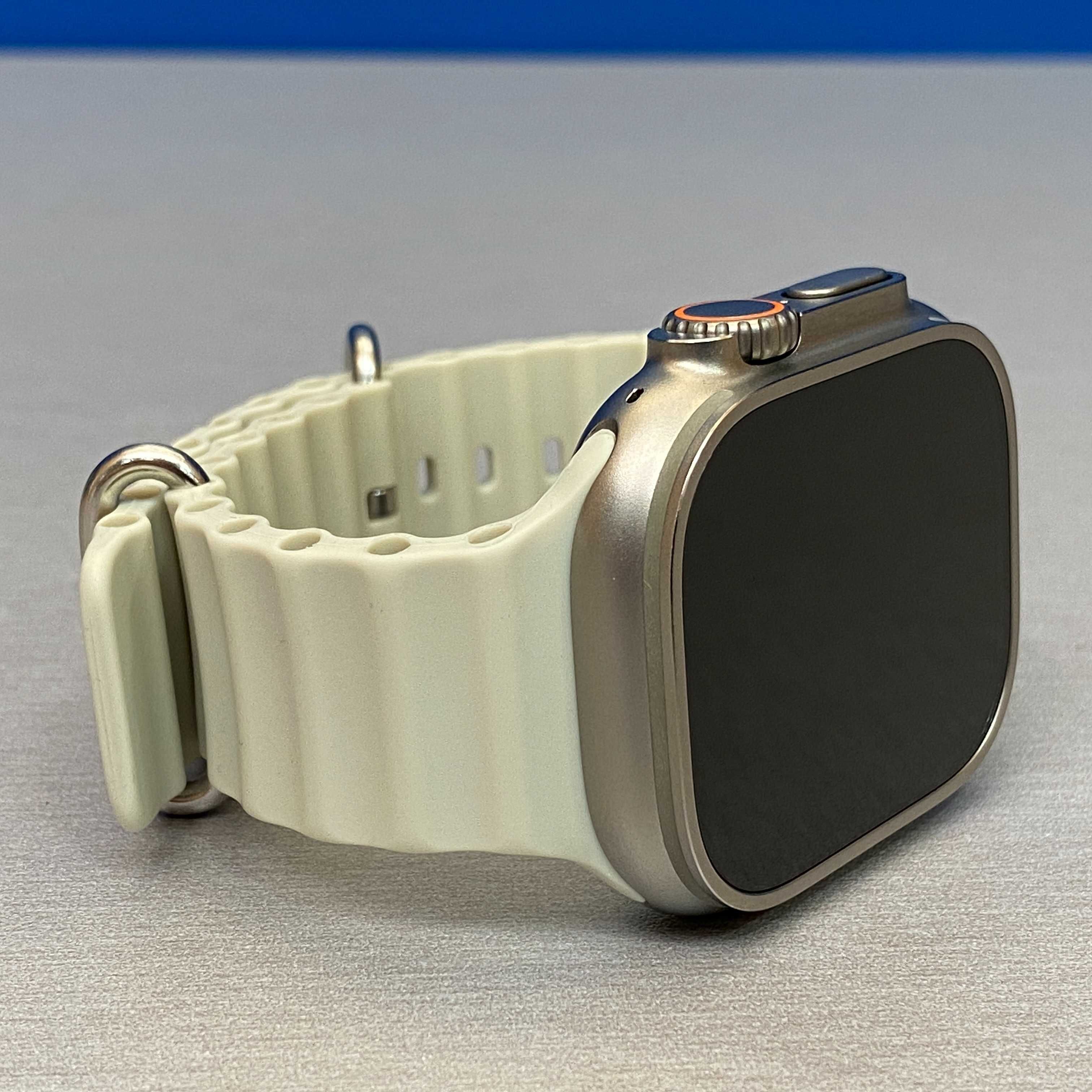 Apple Watch Ultra (Titanium) - 49mm