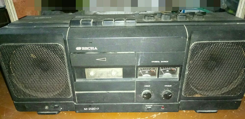 Касетный проигрыватель Весна М212С,исправен,в комплекте.