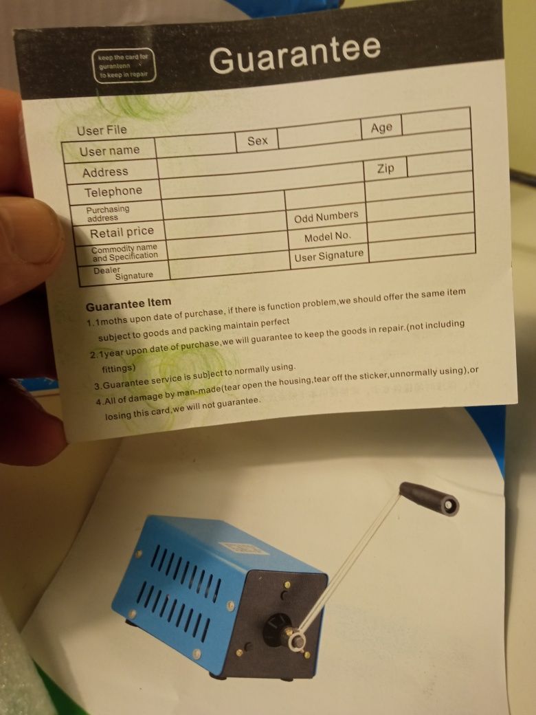 Survival Urządzenie do ładowania telefonów latarek itd.