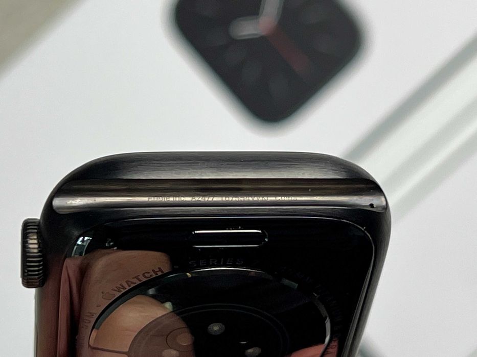 Apple Watch Edition Series 7 45mm Titanium LTE Midnight Sport Band