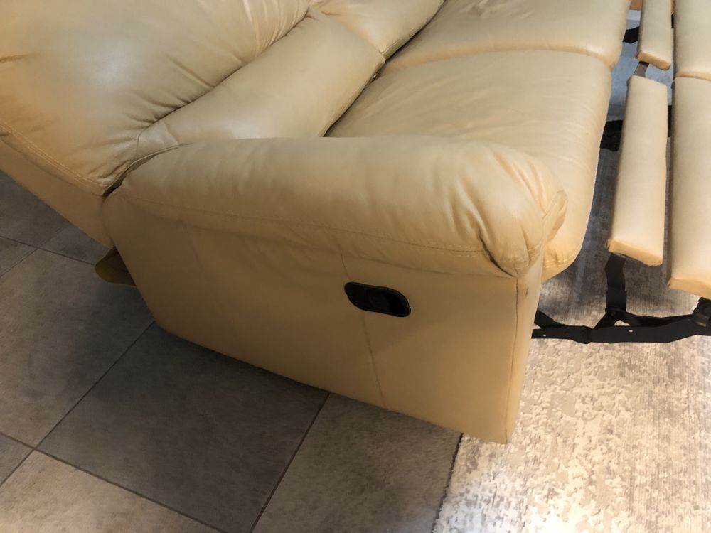 Sofa reclinavel/pousa pés como novo beije