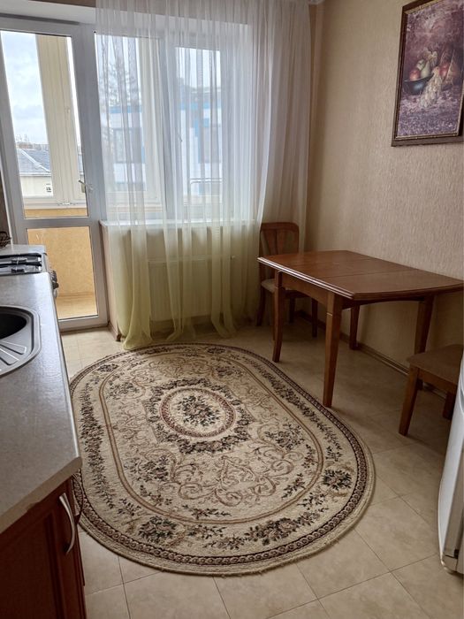 Здається 2 кімнатна новобудова вул.Відінська