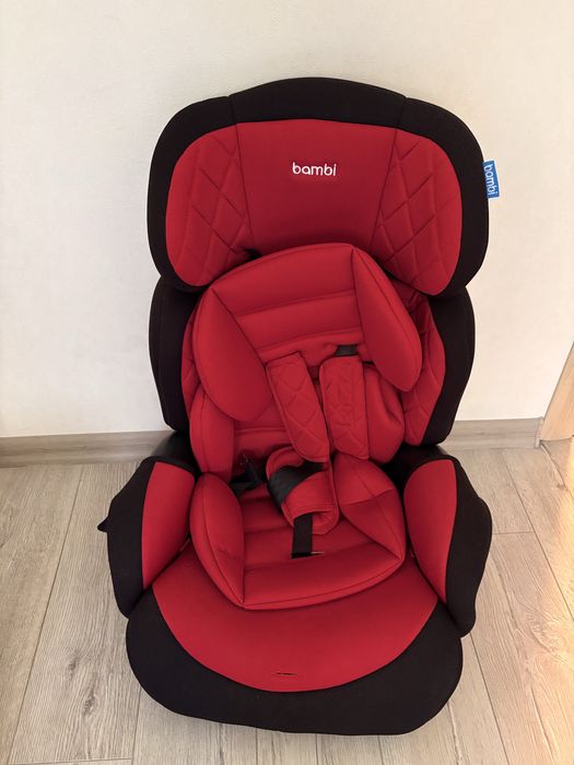 Продам автокресло Bambi 9-36 кг