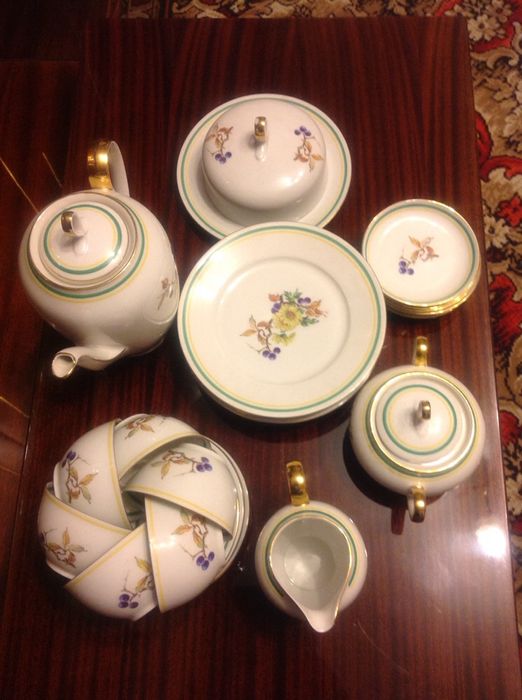 Предложение для коллекционеров и любителей изысканной посуды