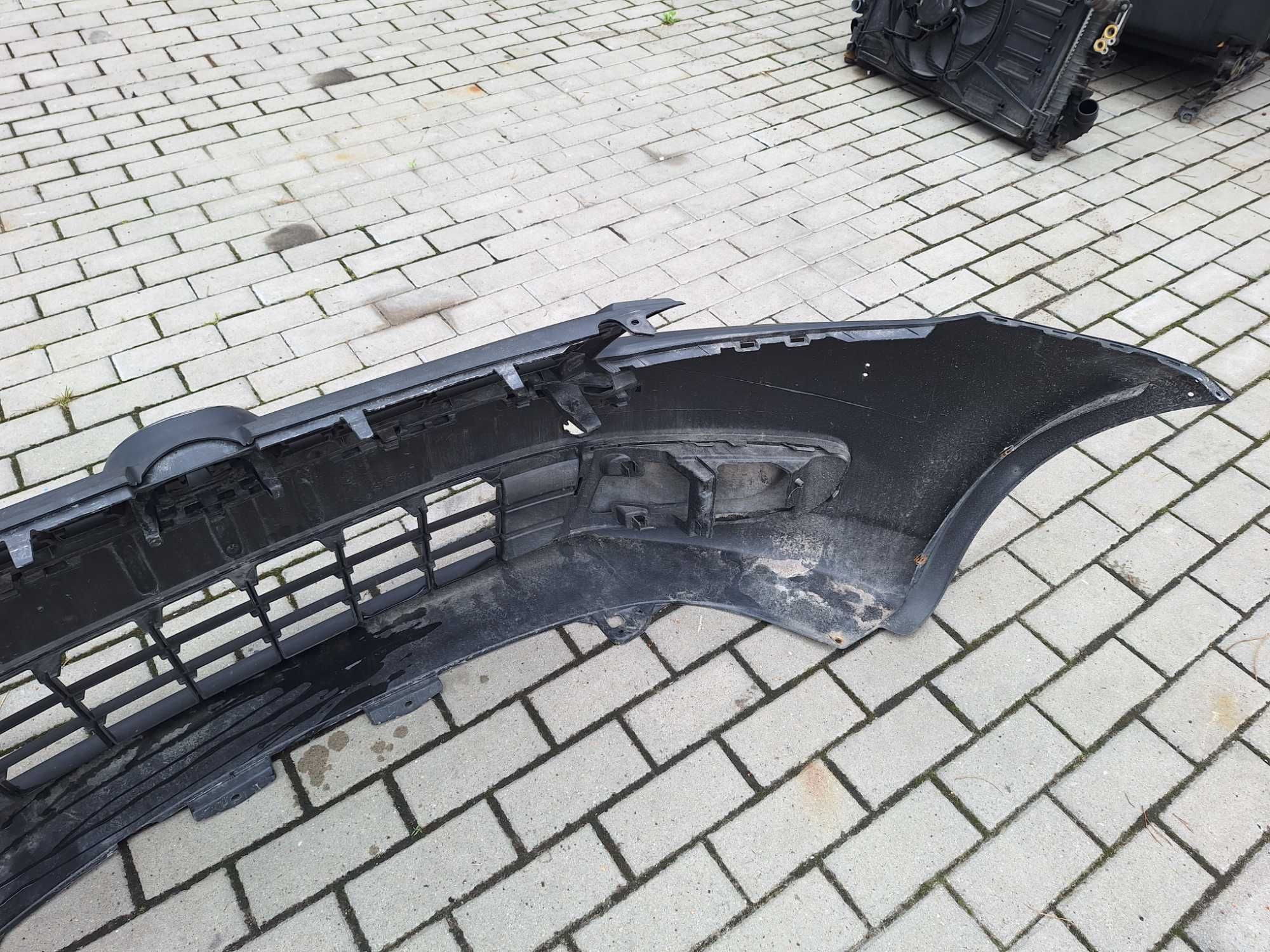 Zderzak przedni vw caddy 2k 10-