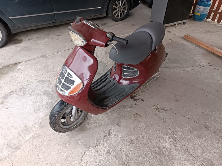 Malaguti yesterday (Aprilia skuter Vespa Piaggio )