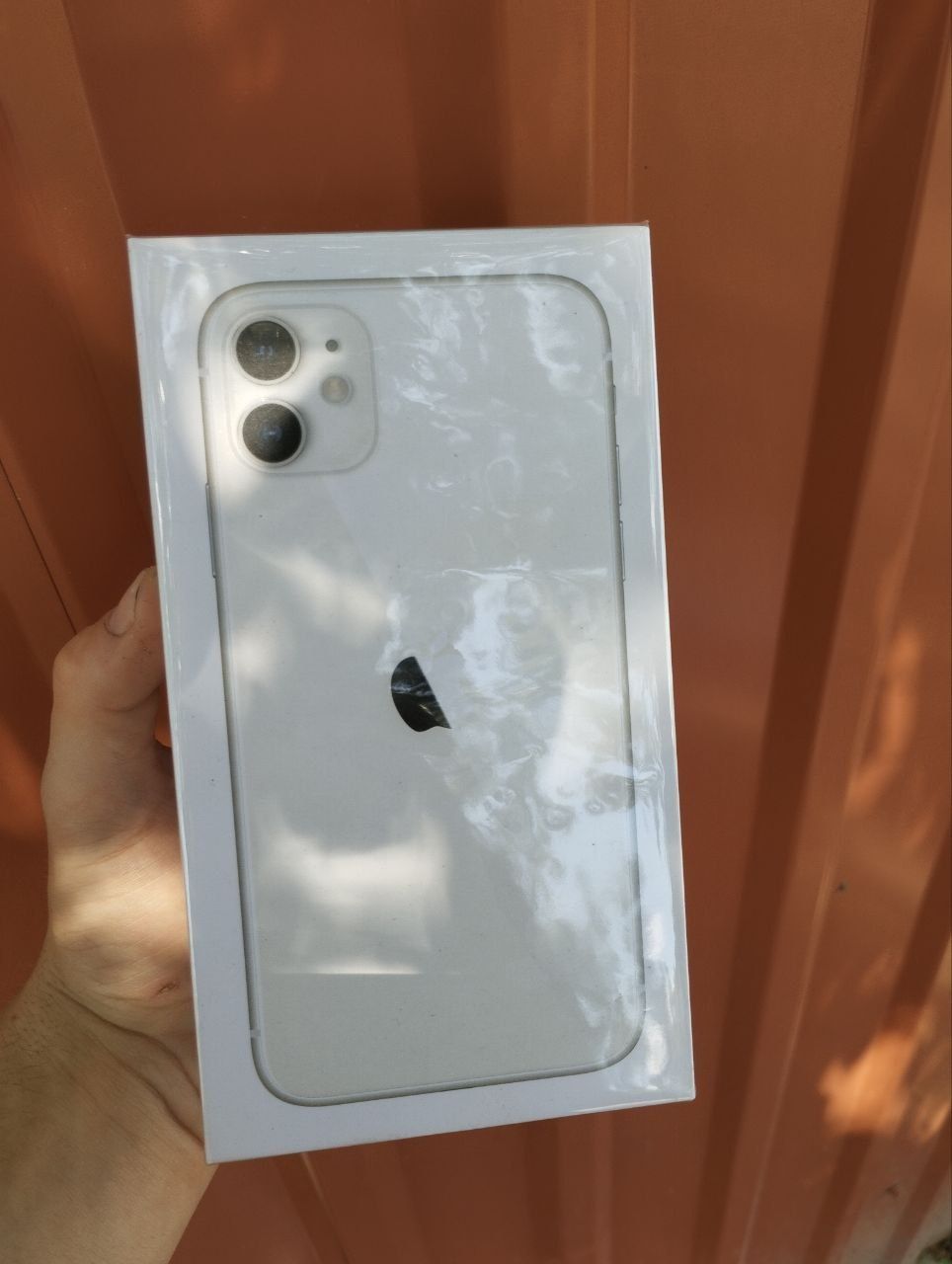 iPhone 11 64gb r sim