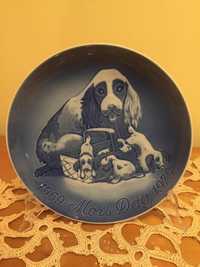 B&G, porcelana duńska, talerzyk z okazji dnia matki 1979, psy
