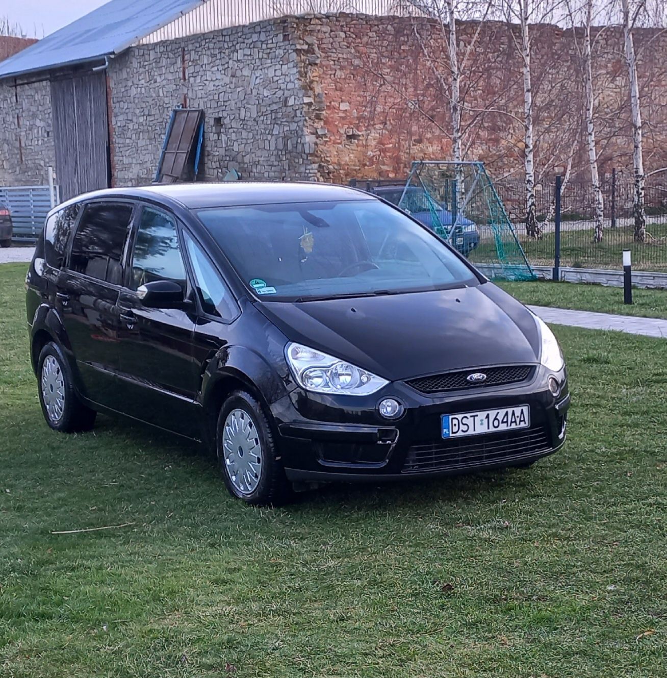 Ford s max siedmio osobowy