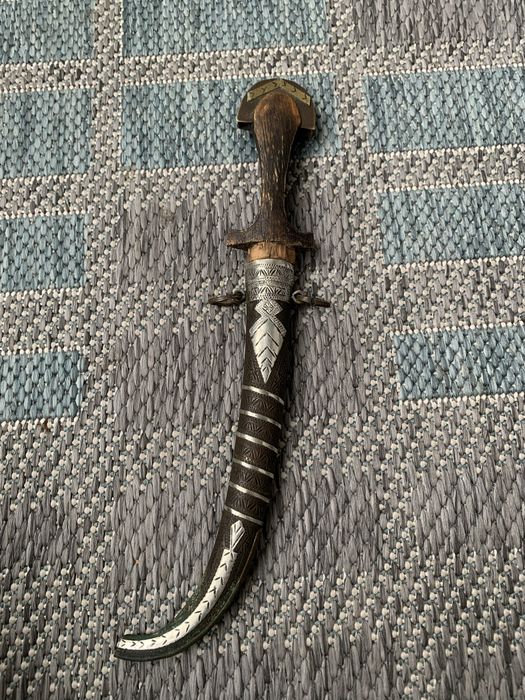 Кинжал Куммия старинный , восточный. Серебро
