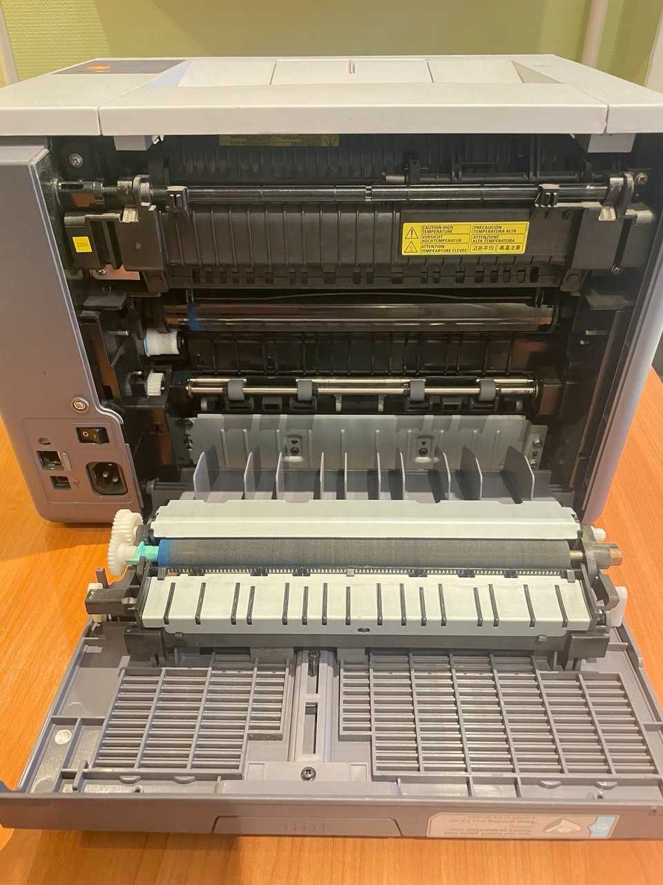 Принтер кольоровий лазерний Samsung CLP-300N на запчастини