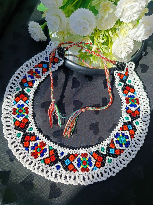 Силянка з бісеру ручної роботи