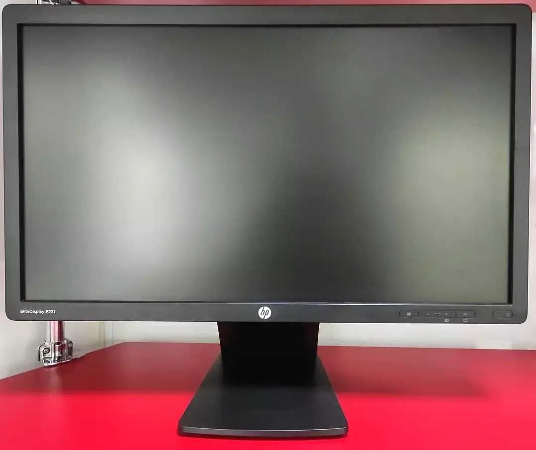 Продам игровой компьютер HP Z400+монитор
