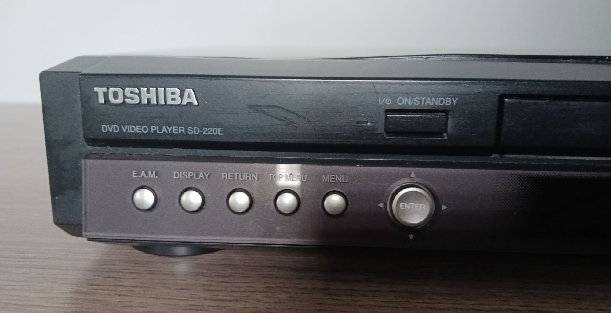 TOSHIBA odtwarzacz  DVD i CD model SD-220E.
