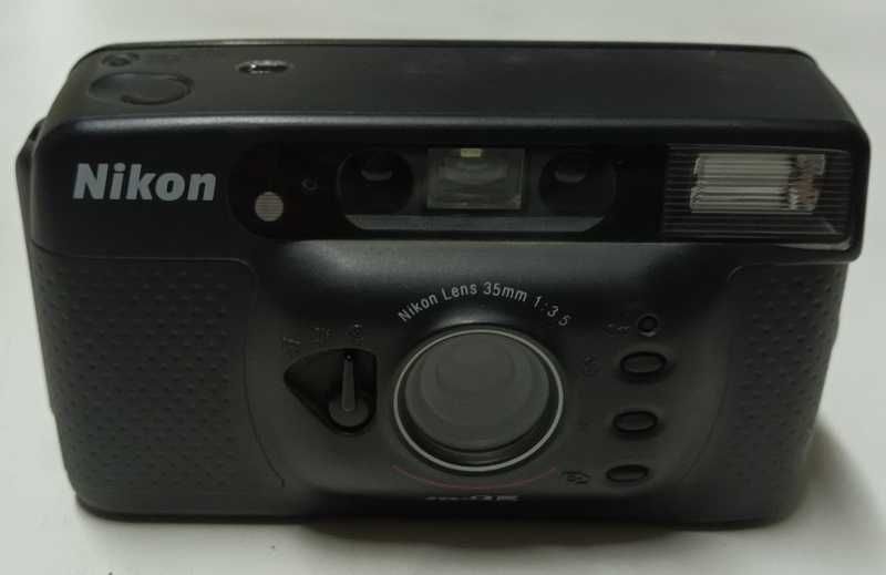 Máquina compacta Analógica 35mm Nikon AW35