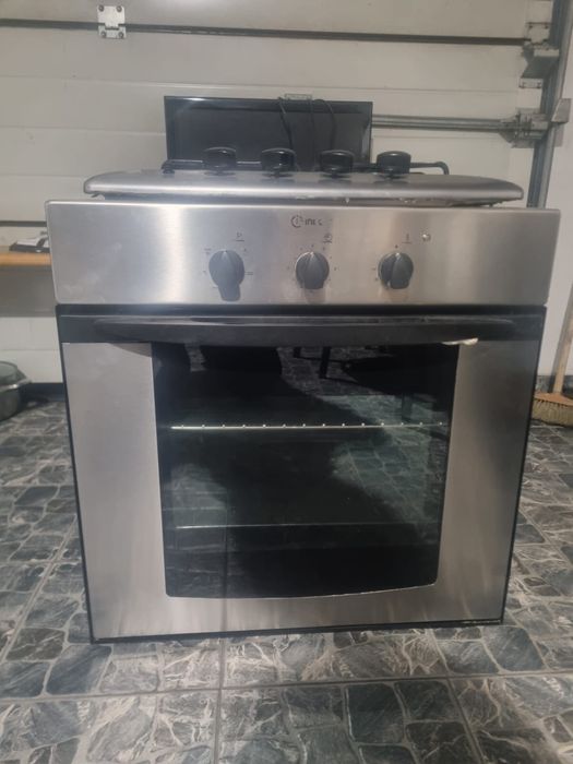 Kuchenka elektryczna i plyta gazowa Indesit