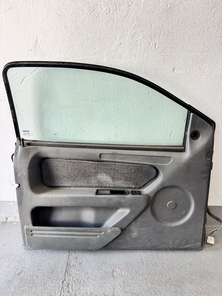 Porta esquerda aixam 400 cinza com vidro eletrico e comando de vidros