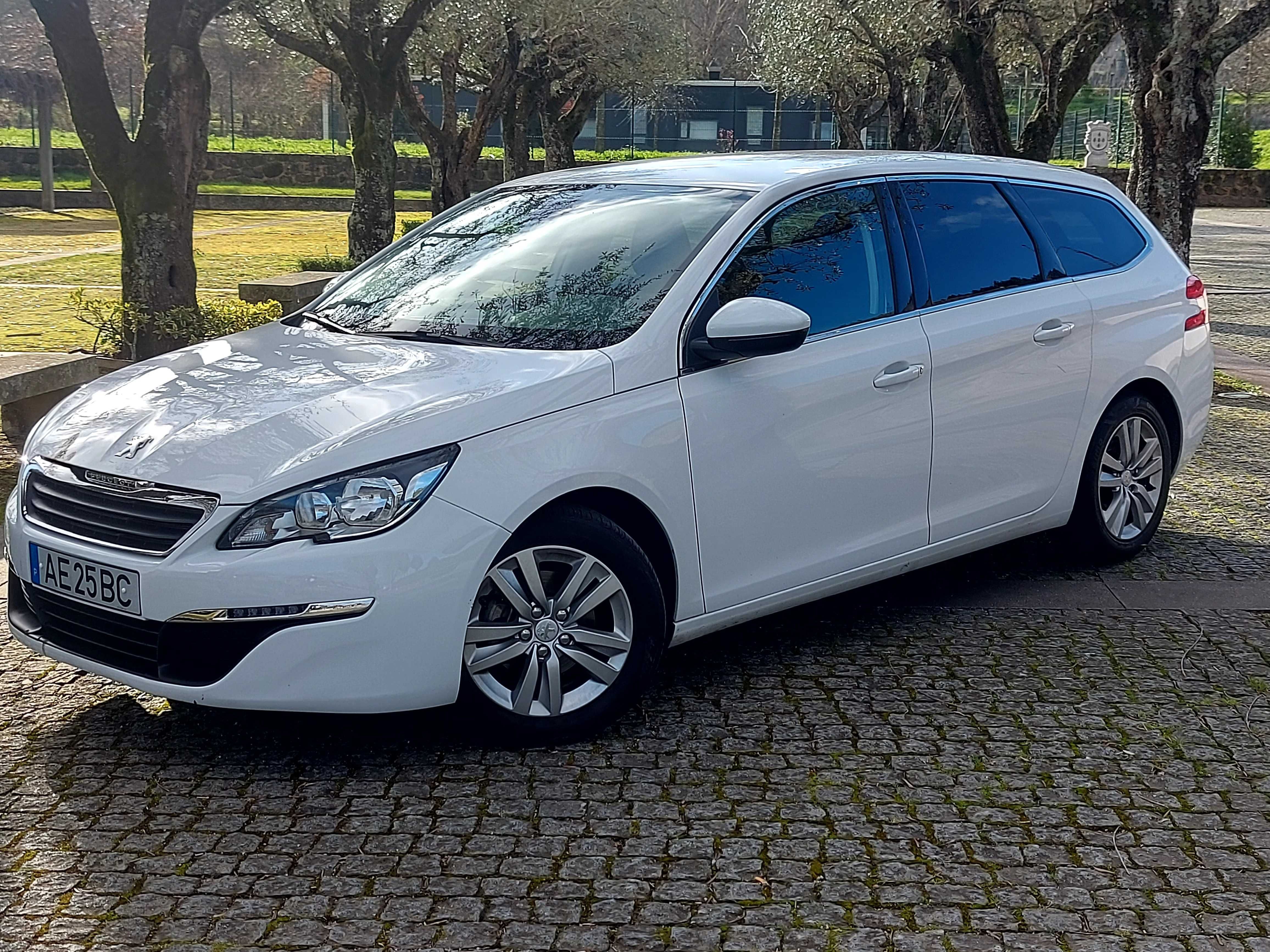 Peugeot 308 SW 2015 1.6 HDI 120CV