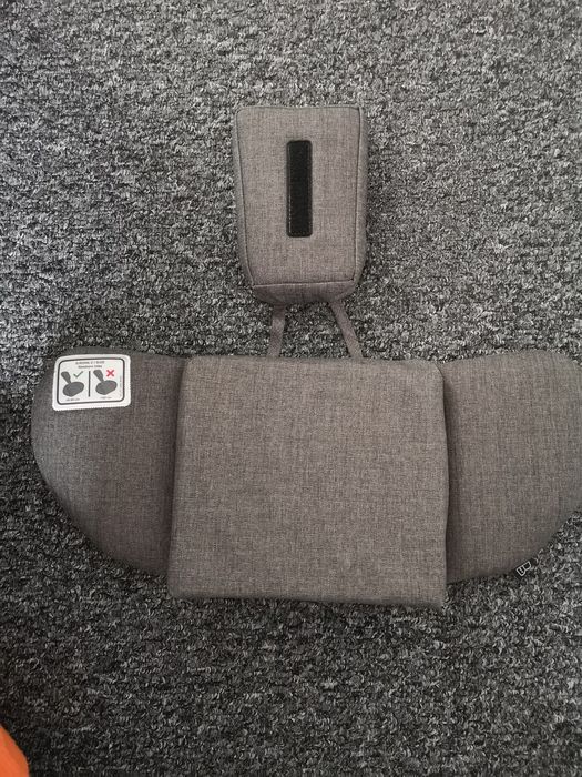 Wkladka niemowlęca do fotelika Cybex Sirona Z i-size manhattan grey
Cy
