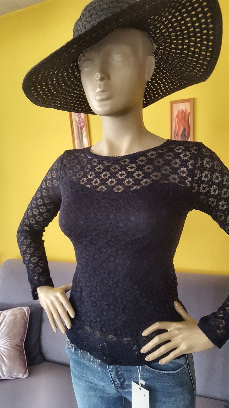 Delikatna bluzeczka XS,  śliczna koronka, ażur, wiosna