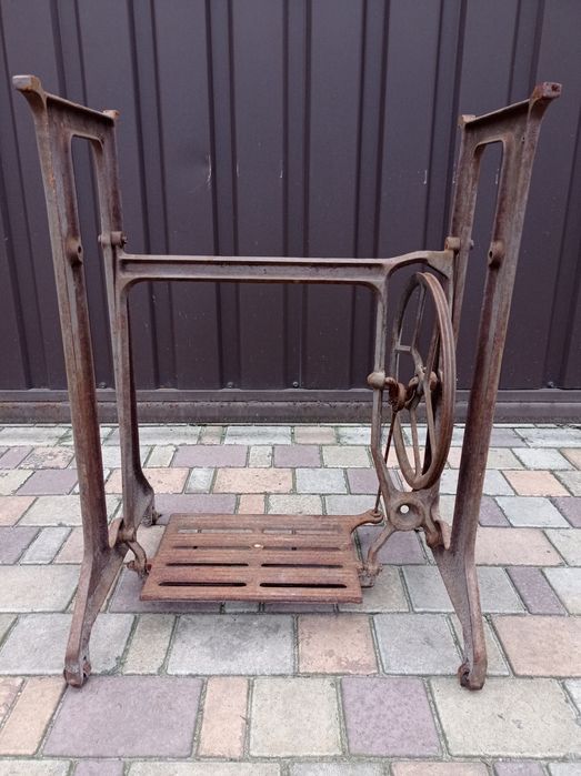 Станина швейної машини ПМЗ