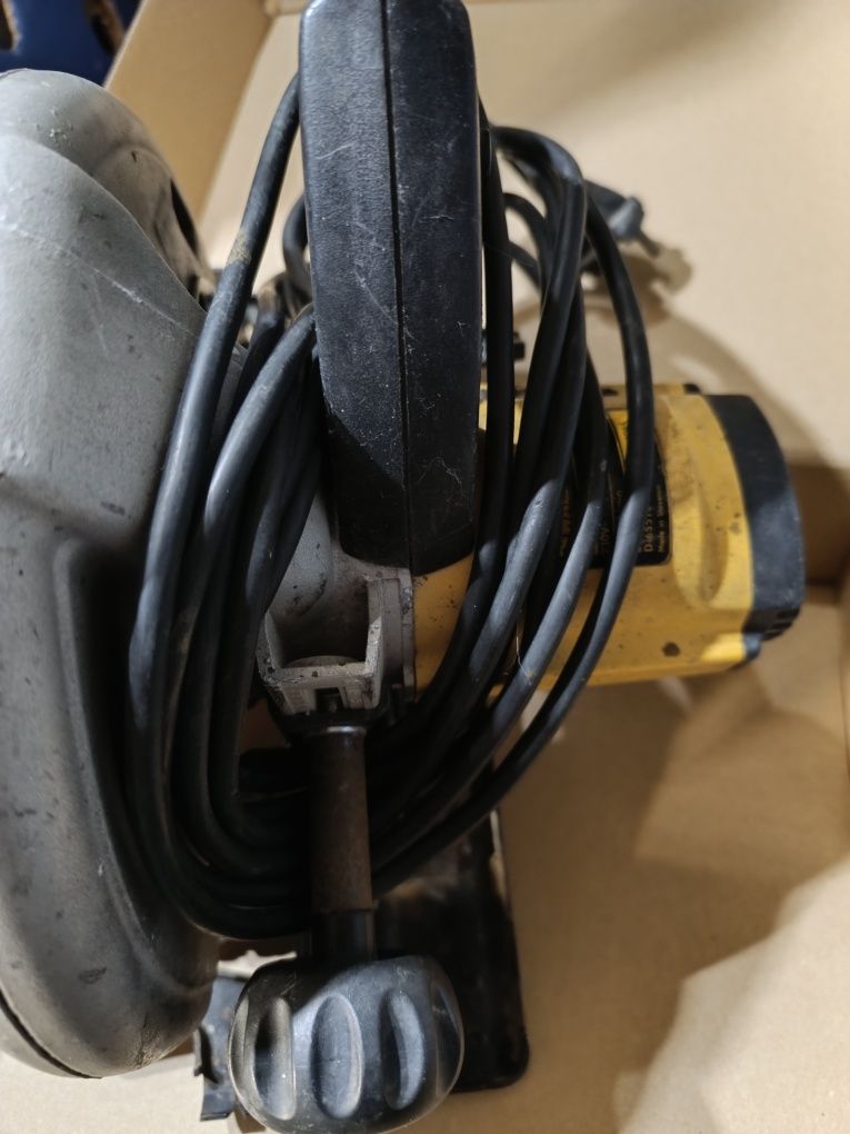 Pilarka tarczowa DeWalt DW 62