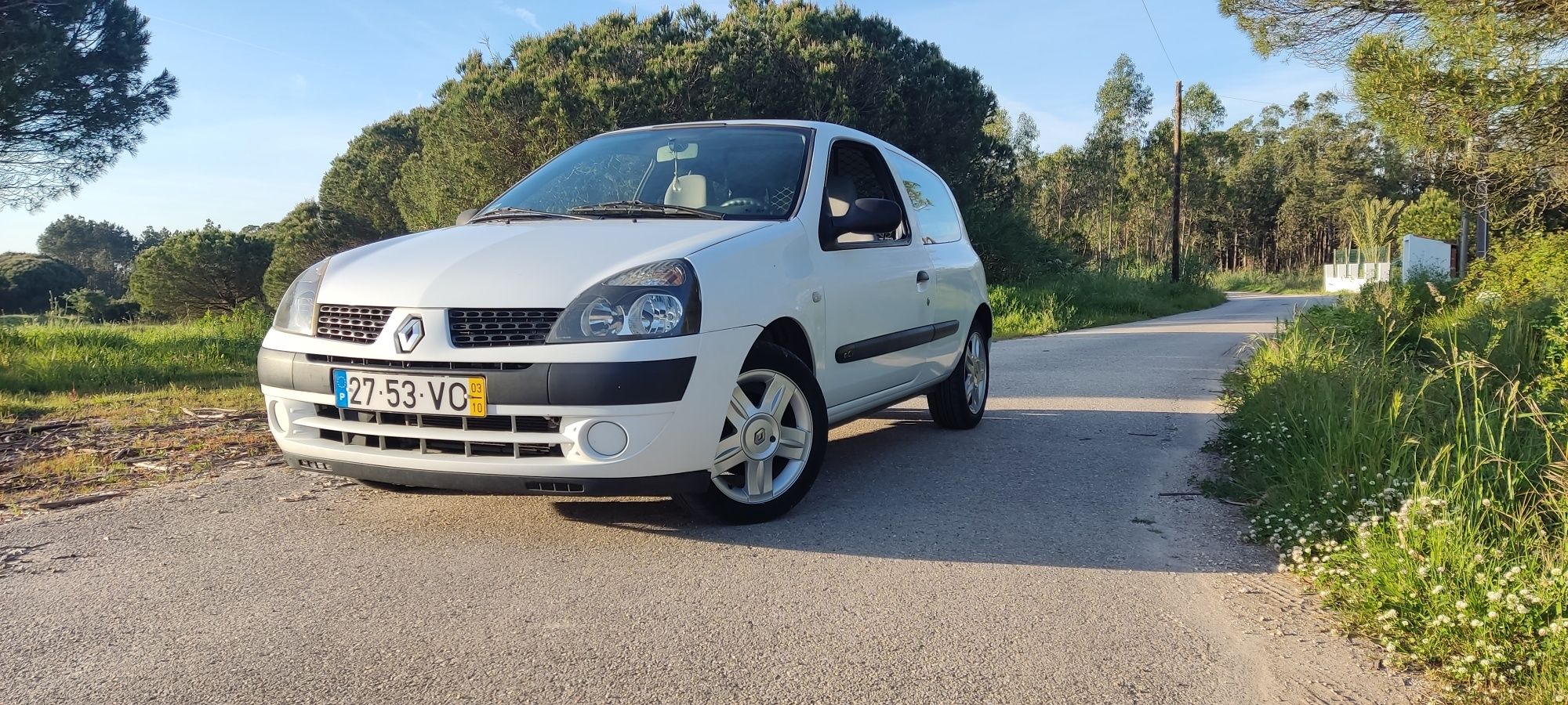 Renault Clio gasóleo 159 mil km com ar condicionado