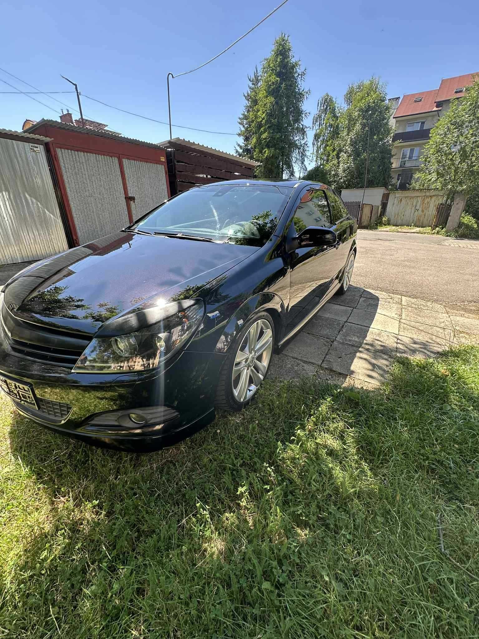 Opel  astra h gtc 1.8 140KM