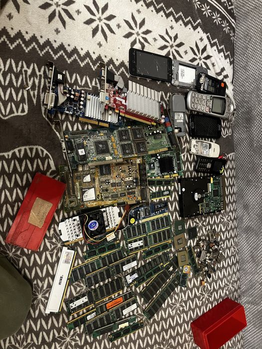 Elektronika do odzysku metali szlachetnych, ram, dysk, procesory itp