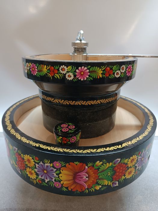 Мельница ручная подарок