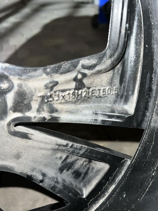 Диски з резиною 235/60/R18