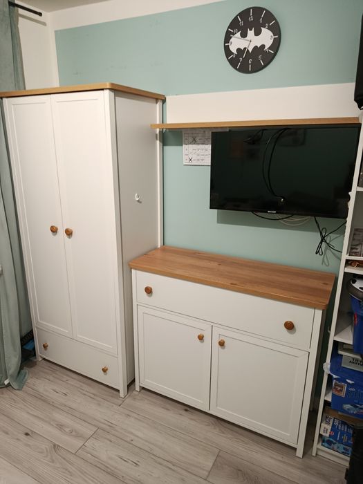 Meble Story: Szafa, komoda, półka wisząca. Stan Bardzo dobry.