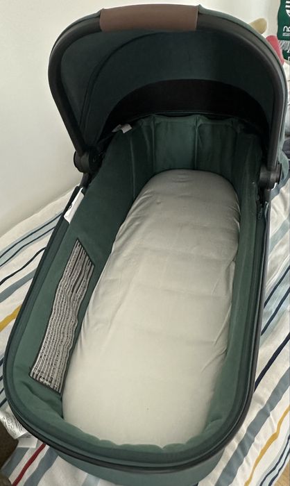Alcofa Maxi-Cosi Oria verde — como nova