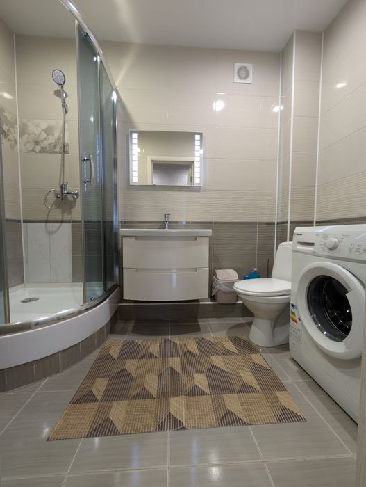 Новобудова над парком"Казка"