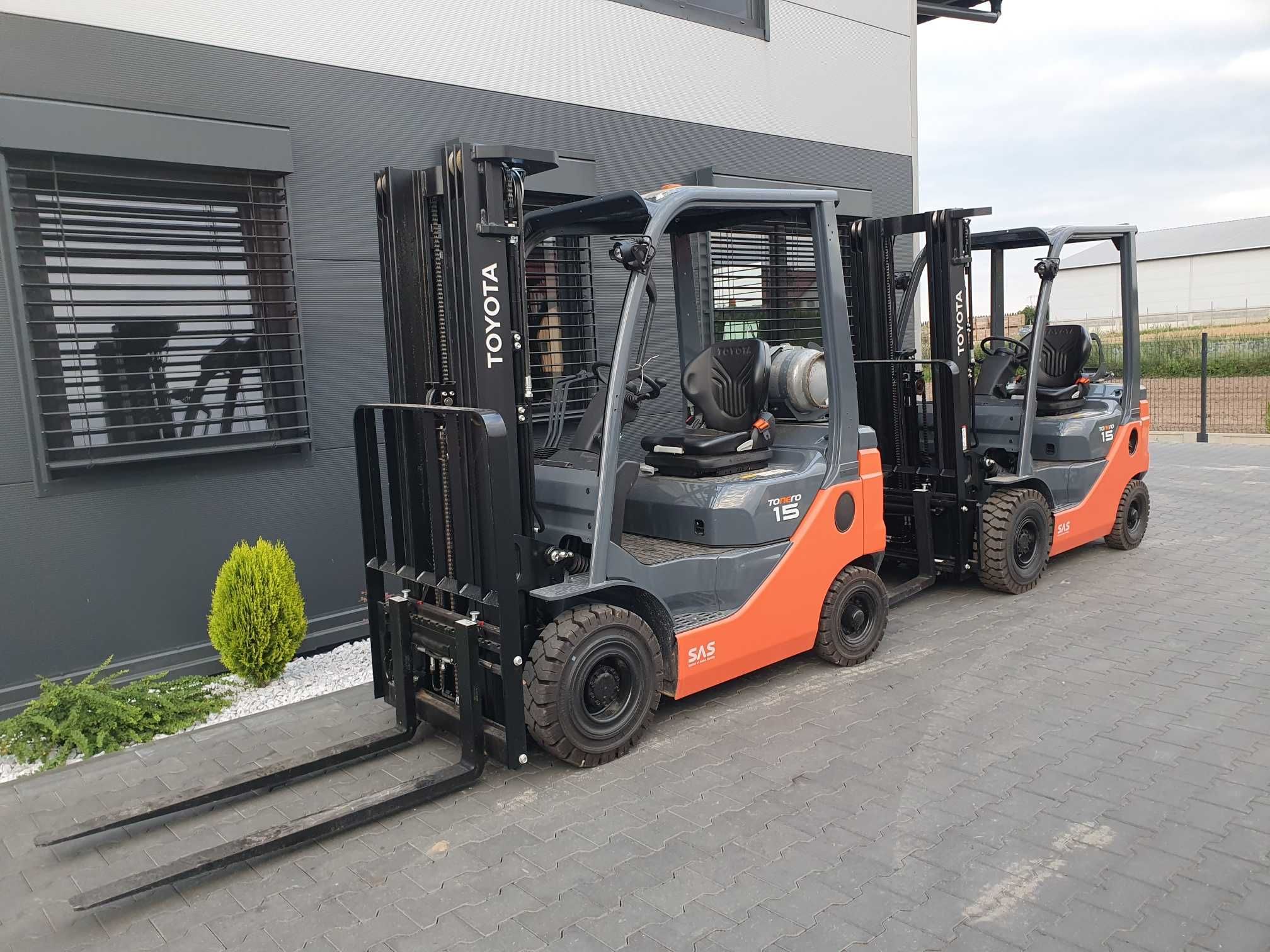 Wózek TOYOTA 8FGF15 Triplex LPG Wolny SKok  8FGF18 8FG20 Nowy widlak