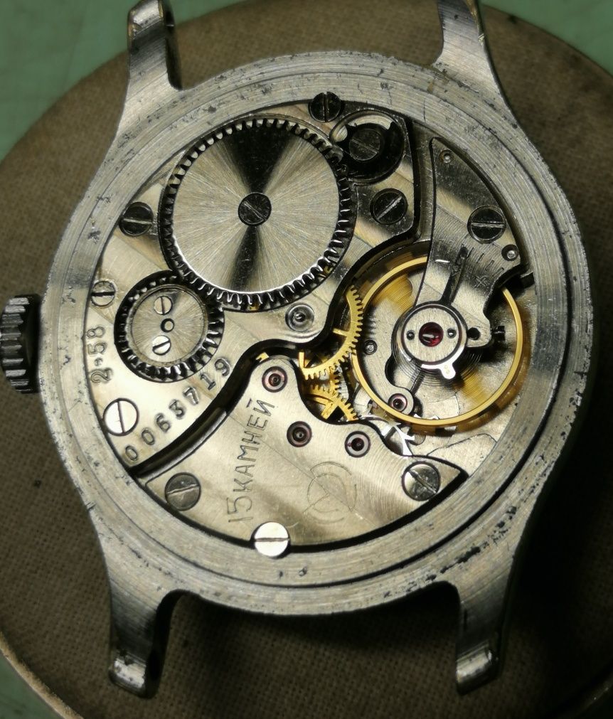 Zegarek ZSSR Pobieda mechaniczny piękny vintage minionej epoki