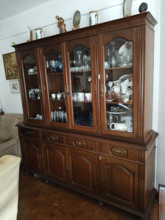 Móvel antigo de sala - madeira maciça