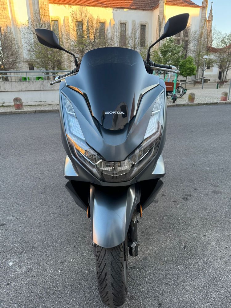 Honda PCX 125, ano 2021