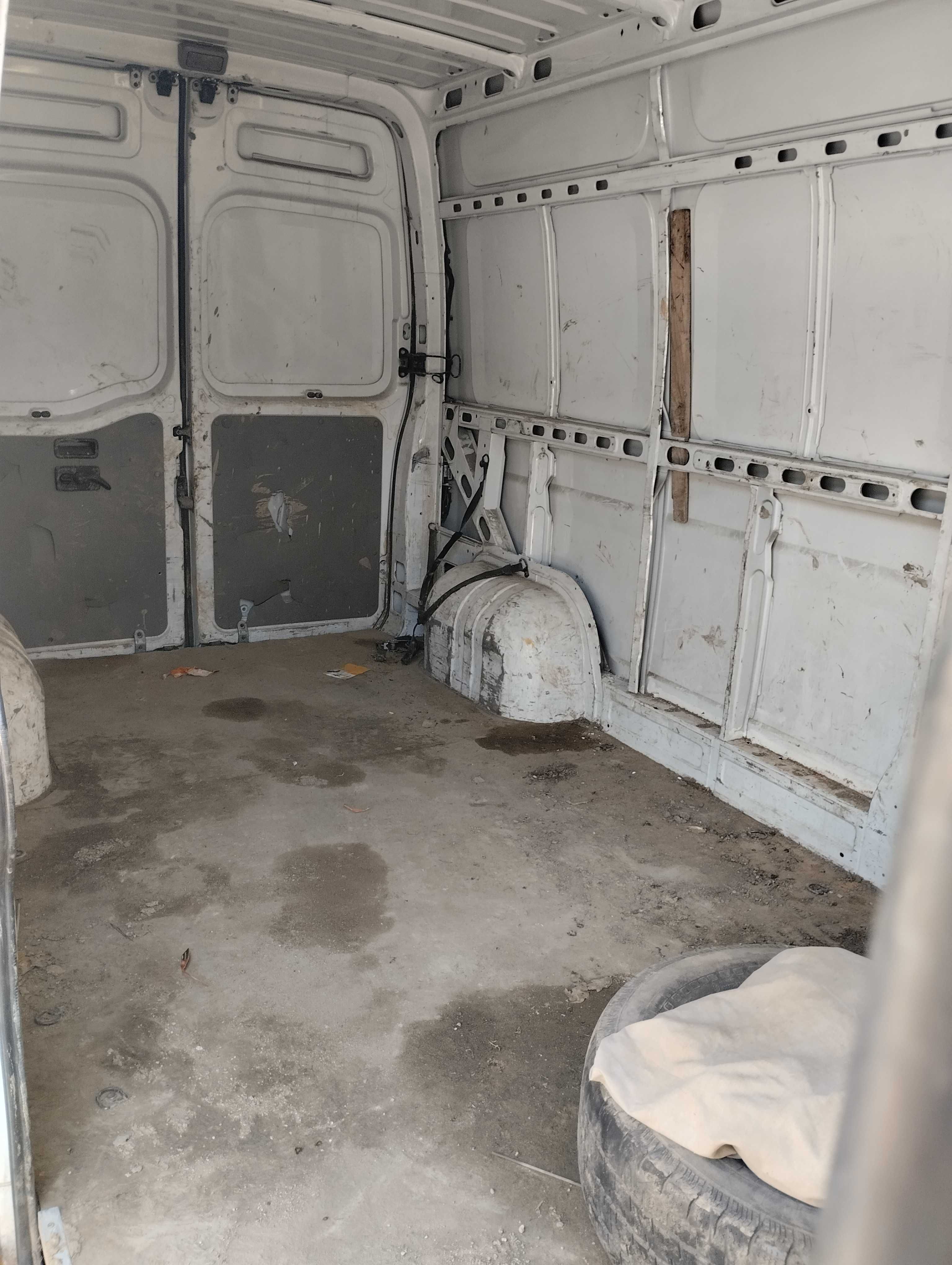 Nissan Interstar  150 DCI