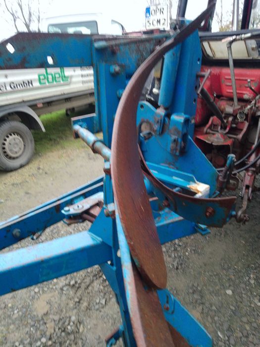 Pług 2 skibowy Frost