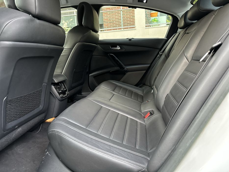 Peugeot 508 Hibrido full extras