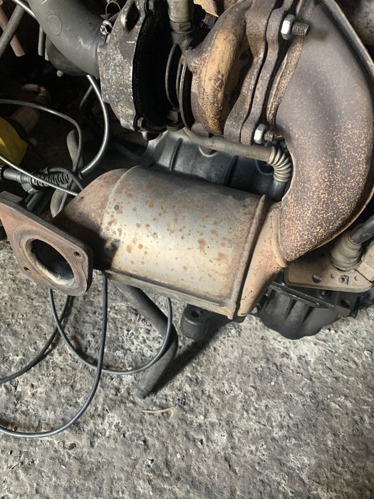 Катализатор в отличном состоянии