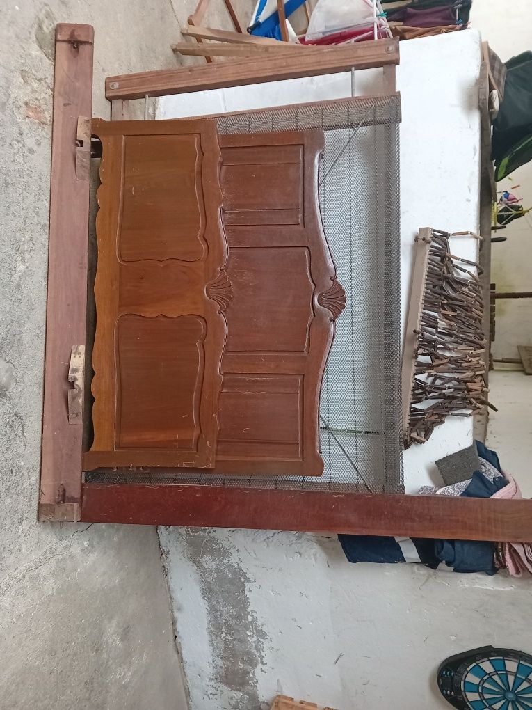 Cama casal madeira mogno