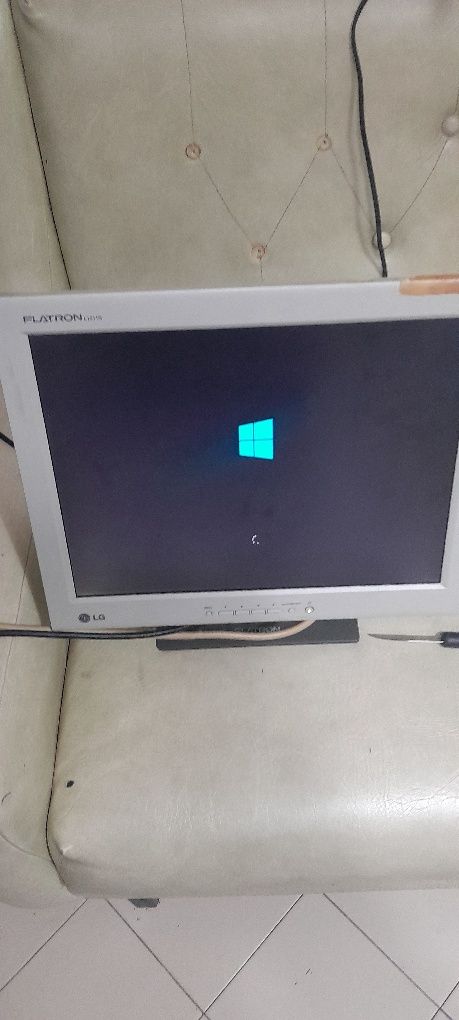 Monitor LG flatron