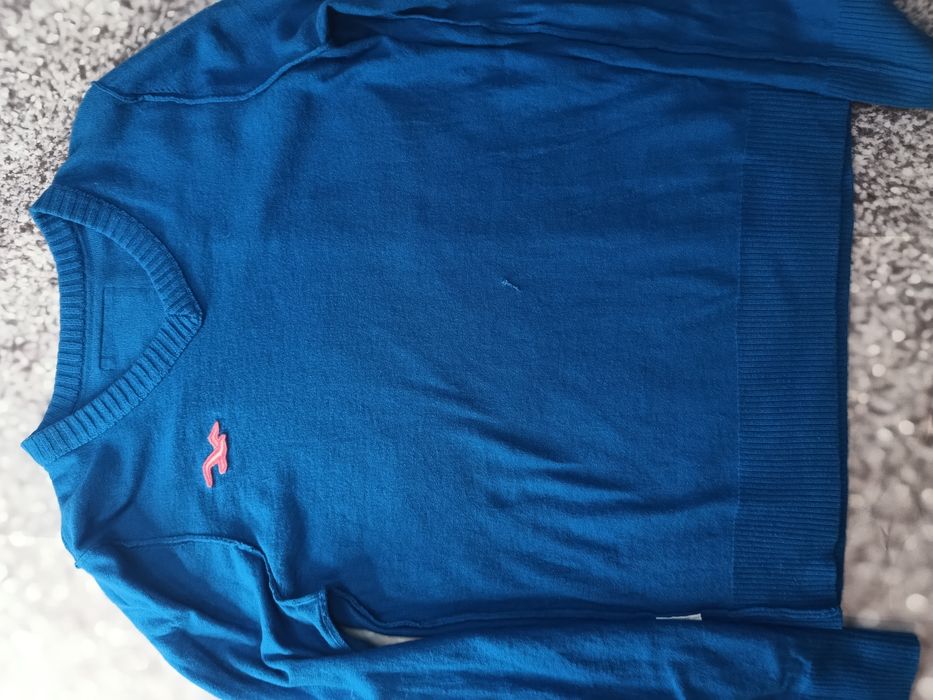 Sweter męski niebieski dekolt w serek, Hollister XL