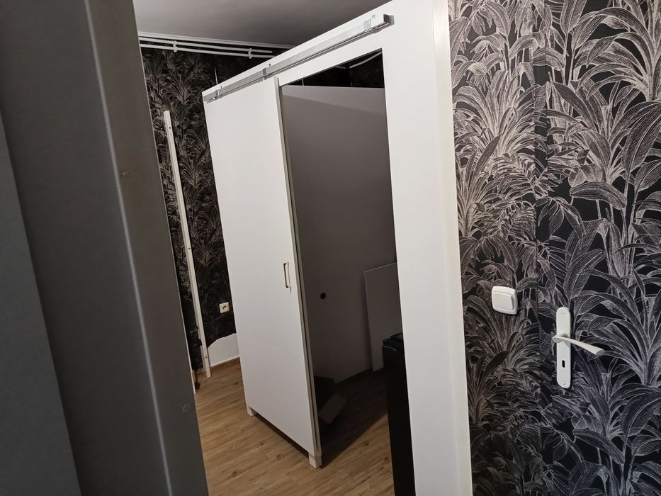 Ścianki działowe. Meble kosmetyczne